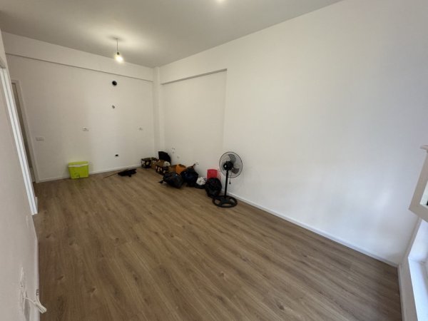 Tirane, shitet apartament 1+1+Ballkon Kati 1, 55 m² 67.000 € (Dalip topi)