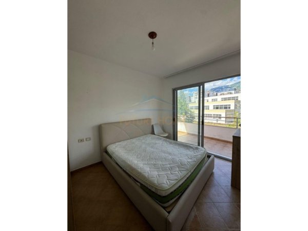 Tirane, shitet apartament 2+1+Ballkon Kati 2, 125 m² 145.000 € (rruga Muhamed Deliu)