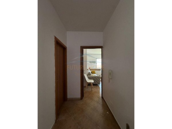 Tirane, shitet apartament 2+1+Ballkon Kati 2, 125 m² 145.000 € (rruga Muhamed Deliu)