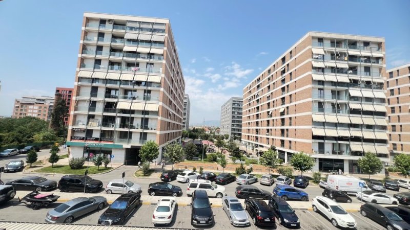 🏡 Jepet Apartament me Qera: 2+1+ 3 Ballkone 📍Don Bosko (Prane Fiori di Bosko) - 400€- Sp.100m² - Kt.3