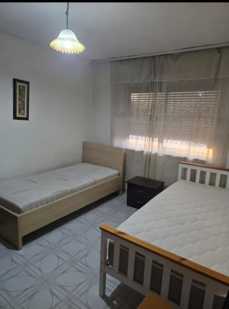 Tirane, shitet apartament 1+1+Aneks+Ballkon Kati 2, 56 m² 80.000 € (Rruga e Dibres, Rajoni nr.4)