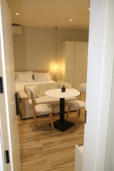 Tirane, shes garsonier 1+1+Ballkon Kati 1, 75 m² 268.000 € (zogu i zi)