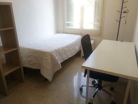 Tirane, shes apartament 3+1 Kati 2, 90 m² 170.000 € (muhamet gjollesha)