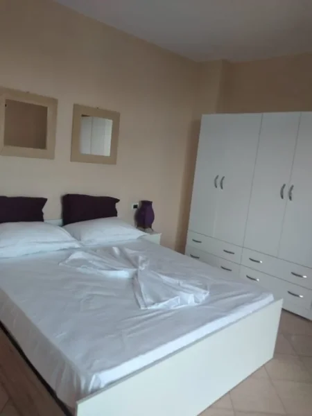Jepet me qera apartament 1+1 Kati 9, 60 m² 45 € (Rr. F.Zaimaj, Zona 24, Shkembi i Kavajes, Durres)