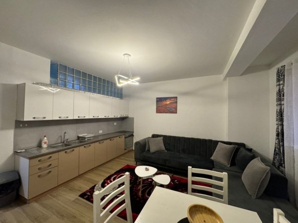 Tirane, jepet me qera apartament 2+1+Ballkon Kati 6, 90 m² 600 € (Kompleksi Vizion Plus)