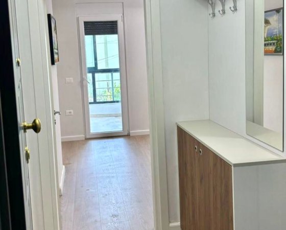 *Me Qera: 1+1 + 1 Ballkon 📍5 Maj (Prane Big Market) - 470€- S. 75m² - 100% e Re✨*