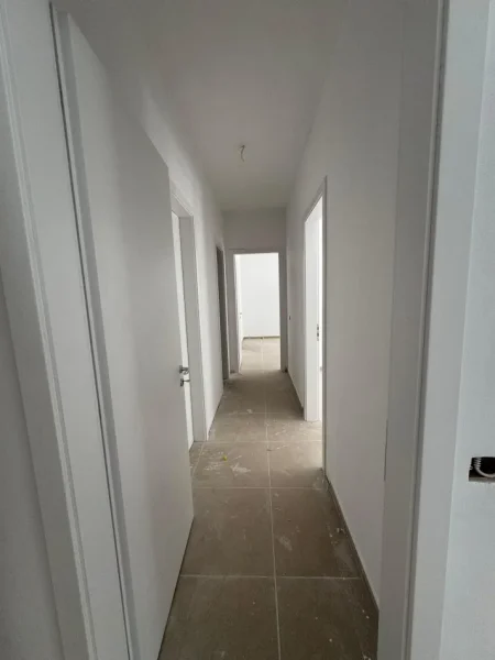 Tirane, shitet apartament 2+1+Ballkon Kati 1, 112 m² 117.500 € (Univers City I Perfunduar 1050€/m2)