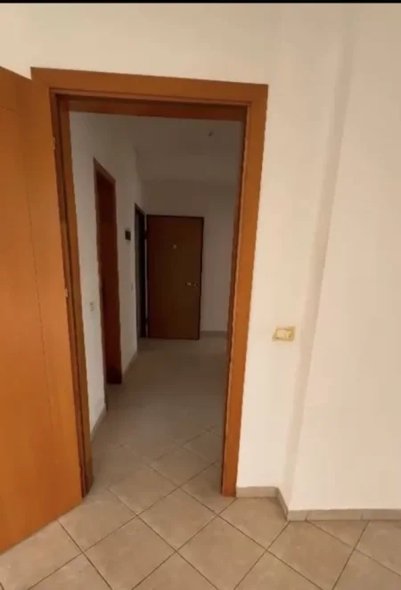 Tirane, shitet apartament 2+1+Ballkon Kati 2, 105 m² 126.000 € (Astir Me Hipoteke 1200€/m2)