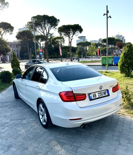 Shes makine Bmw Benzin, e bardhë automatik Kondicioner 150.000 km 9.800 €