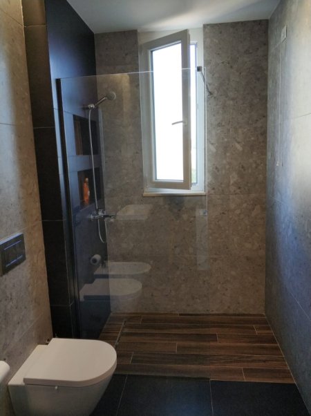 Tirane, jepet me qera apartament 2+1 Kati 5, 110 m² 1.100 € (MYSLYM SHYR)