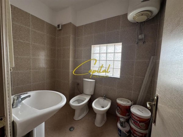 Tirane, jepet me qera apartament 3+1 Kati 4, 125 m² 550 € (RRUGA MIHAL GRAMENO)