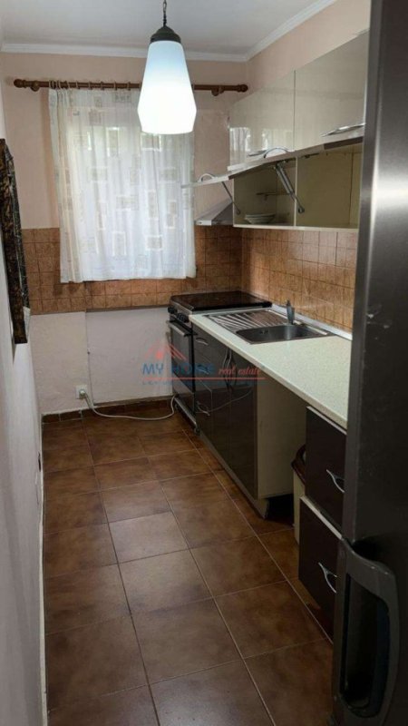 Tirane, jepet me qera apartament 1+1 Kati 1, 63 m² 450 € (Ish Parku)