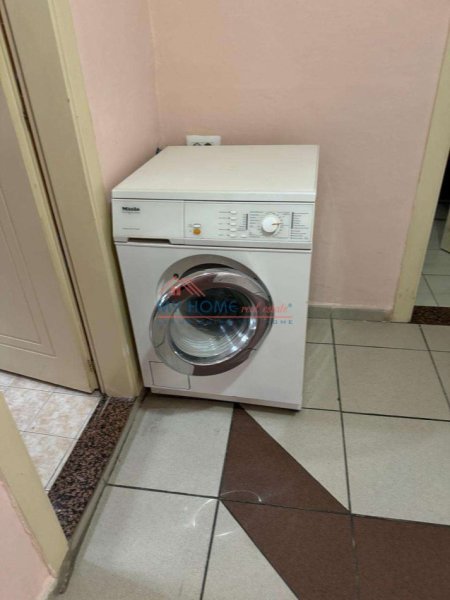 Tirane, jepet me qera apartament 1+1 Kati 1, 63 m² 450 € (Ish Parku)
