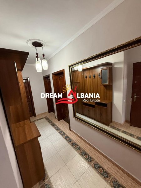 Tirane, jepet me qera apartament 2+1 Kati 4, 75 m² 550 € (prane Shkolles se Baletit)