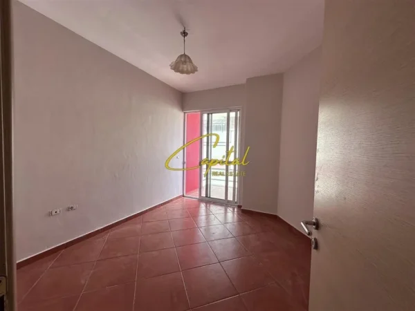 Tirane, jepet me qera zyre Kati 4, 125 m² 550 € (RRUGA MIHAL GRAMENO)