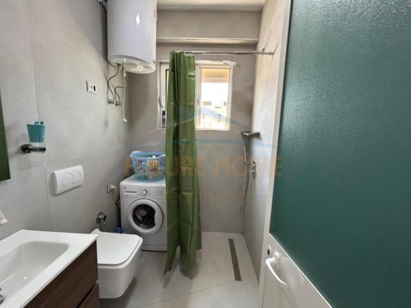 Qerret, shitet apartament 1+1+Ballkon Kati 4, 45 m² 85.000 € (Durres)