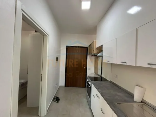 Qerret, shitet apartament 1+1+Ballkon Kati 4, 45 m² 85.000 € (Durres)