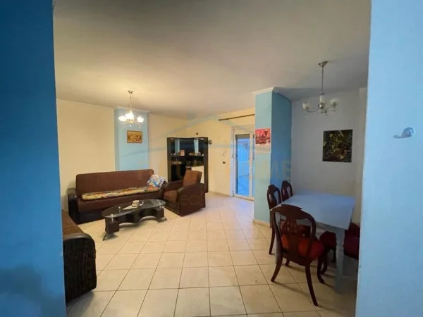 Durres Plazh, shitet apartament duplex 3+1+Ballkon Kati 8, 274 m² 175.000 € (Durres)