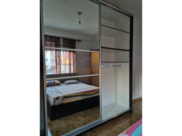 Tirane, jepet me qera apartament 1+1+Ballkon Kati 1, 75 m² 350 € 