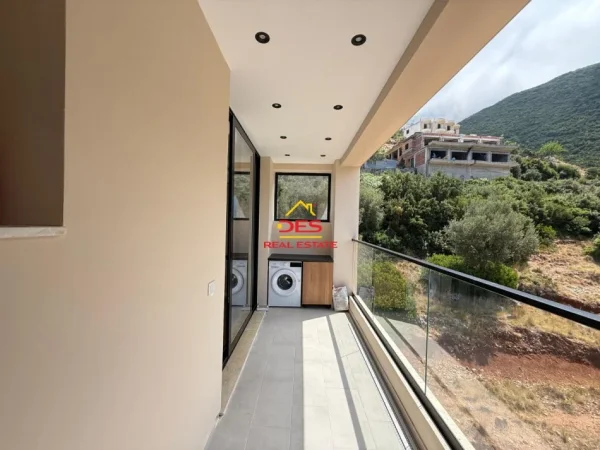 Vlore, shitet apartament 1+1+Ballkon Kati 5, 60 m² 145.000 € (Rruga Dhimitër Konomi)