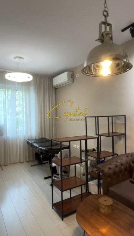 Tirane, jepet me qera zyre Kati 2, 50 m² 650 € (ISH BLLOKU)