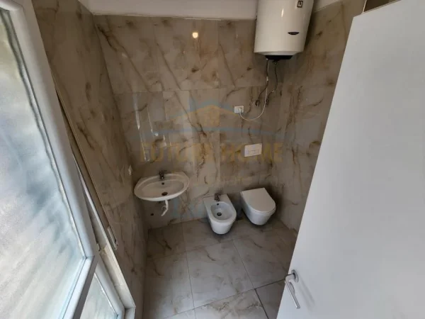 MUNDESI KREDIE Tirane, shitet apartament 2+1+2 Kati 2, 106 m² 175.000 € (5 MAJI)