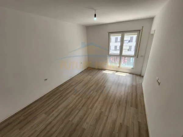 MUNDESI KREDIE Tirane, shitet apartament 2+1+2 Kati 2, 106 m² 175.000 € (5 MAJI)