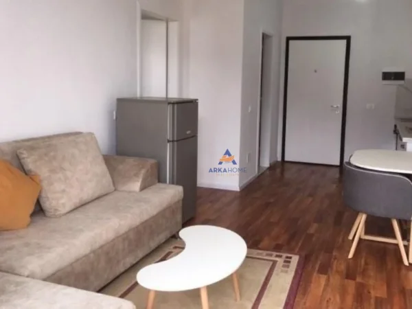 Tirane, shitet apartament 1+1+Ballkon Kati 4, 55 m² 83.500 € (NE SHKOZE)