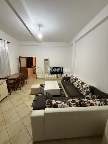 Tirane, jepet me qera shtepi 1+1 Kati 1, 60 m² 300 € (5 Maji)
