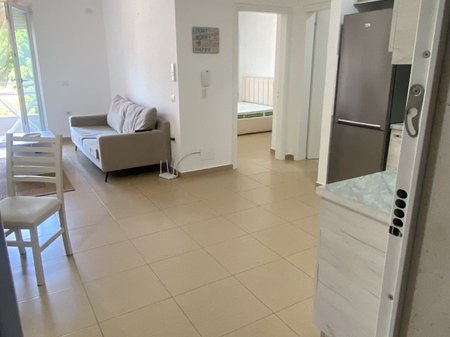 Tirane, jepet me qera apartament 1+1+Ballkon Kati 2, 71 m² 590 € 