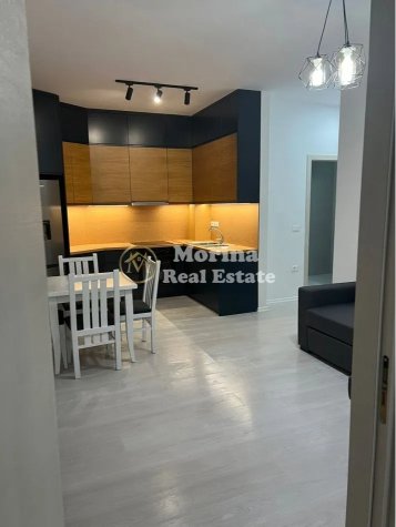 Tirane, jepet me qera apartament 1+1 Kati 2, 75 m² 650 € (Fusha Aviacionit)