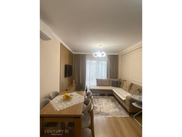 Tirane, shes apartament 2+1 Kati 3, 101 m² 170.000 € (Astir)