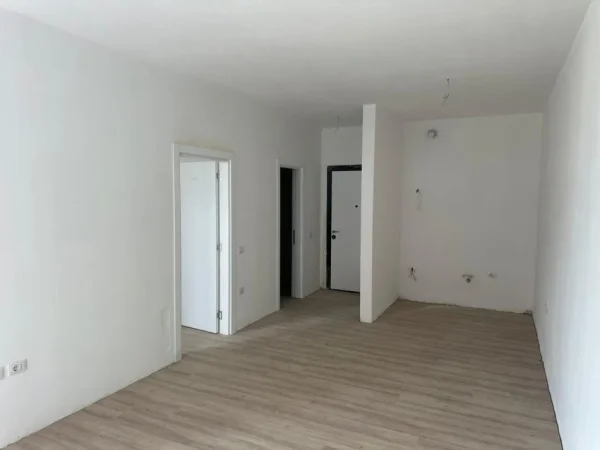 Tirane, shitet apartament 1+1 Kati 3, 63 m² 75.000 € 