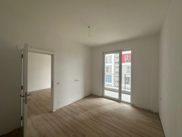 Tirane, shitet apartament 1+1 Kati 3, 63 m² 75.000 € 