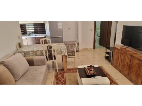 Tirane, jepet me qera apartament 1+1 Kati 2, 66 m² 400 € (Prane Fondacionit Eleonora)