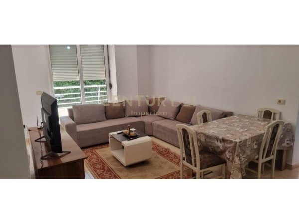 Tirane, jepet me qera apartament 1+1 Kati 2, 66 m² 400 € (Prane Fondacionit Eleonora)