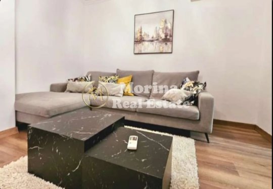 Tirane, jepet me qera shtepi 2+1 Kati 1, 105 m² 800 € (Jeronim De Rada)