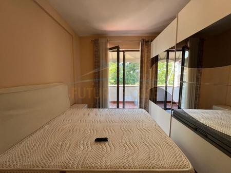Tirane, jepet me qera apartament 2+1+Ballkon Kati 3, 79 m² 600 € 