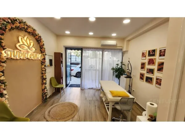Tirane, shitet ambjent biznesi Kati 1, 18 m² 108.000 € (Tek Joena)