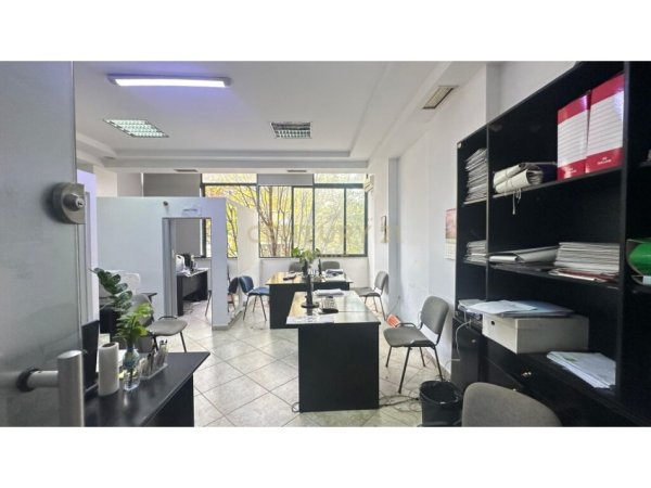 Tirane, shitet ambjent biznesi Kati 1, 51 m² 138.000 € (Rr. Frederik Shiroka)