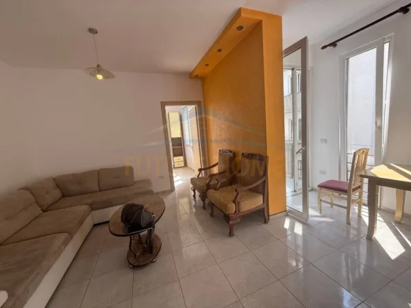 0683487469 Tirane, shitet apartament 1+1 Kati 2, 74 m² 89.000 € (Rruga Muhamet Deliu, Fresk)