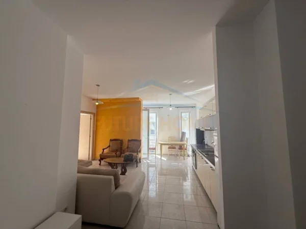 0683487469 Tirane, shitet apartament 1+1 Kati 2, 74 m² 89.000 € (Rruga Muhamet Deliu, Fresk)