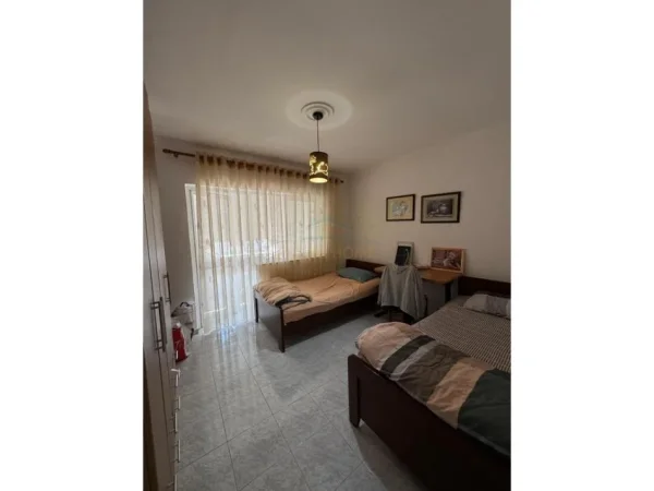 0683487469 Tirane, jepet me qera apartament 2+1 Kati 6, 84 m² 500 € (Perball Harry Fultz , Mine Peza)