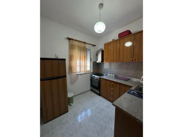 0683487469 Tirane, jepet me qera apartament 2+1 Kati 6, 84 m² 500 € (Perball Harry Fultz , Mine Peza)