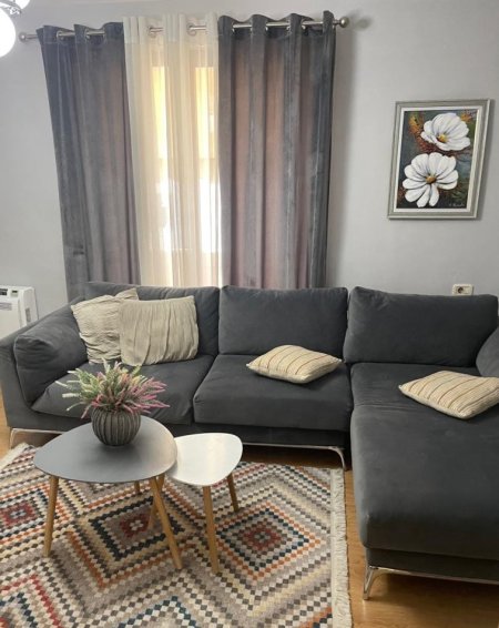 Tirane, shitet apartament 1+1 Kati 5, 70 m² 160.000 € (vasil shanto)