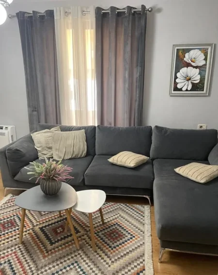 Tirane, shitet apartament 1+1 Kati 5, 70 m² 160.000 € (vasil shanto)