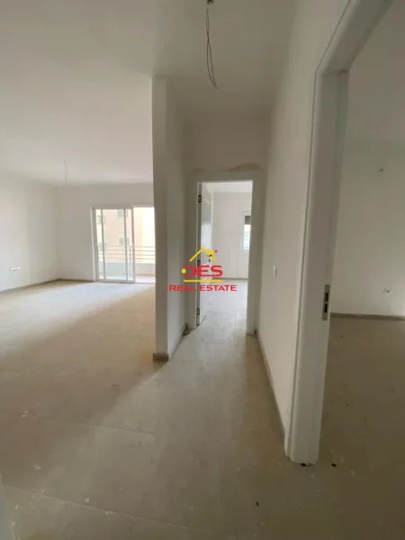 Vlore, shitet apartament 2+1+Ballkon Kati 5, 106 m² (Rruga Murat Tërbaçi)
