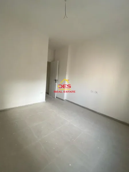 Vlore, shitet apartament 2+1+Ballkon Kati 5, 106 m² (Rruga Murat Tërbaçi)
