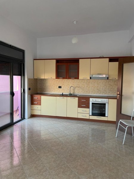 Tirane, jepet me qera apartament 1+1+Aneks Kati 5, 60 m² 400 € (21 dhjetori)