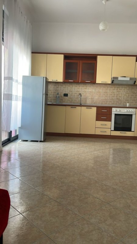 Tirane, jepet me qera apartament 1+1+Aneks Kati 5, 60 m² 400 € (21 dhjetori)